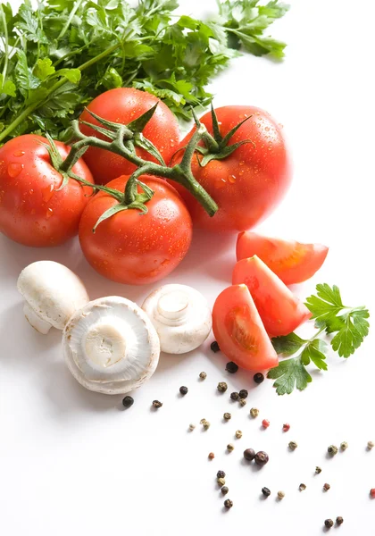 Fresh red tomatoes. Some parsley, champignons and spices. All on — Stock Photo, Image