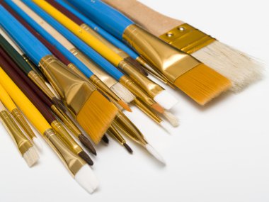 Set of brushes of various sizes for painting clipart