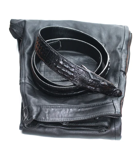 Pantalones Cuero Negro Cinturón Cuero Negro Aislado Sobre Fondo Blanco — Foto de Stock