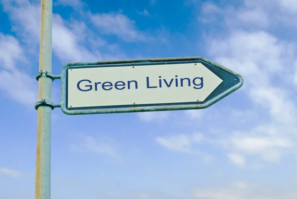 Yeşil yaşam için yol işaretleri — Stok fotoğraf