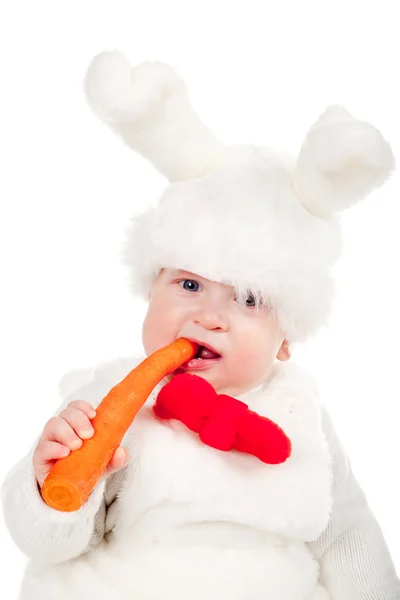 Маленький Красивый Мальчик Костюме Кролика Изолированной Морковью — стоковое фото