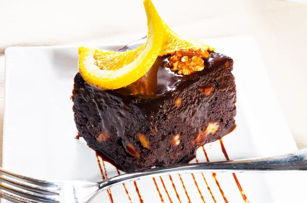 Chocolate and walnuts cake — Stock Photo, Image
