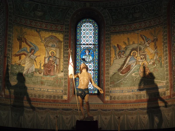 Chiusi - San Secondianon romaaninen katedraali (Duomo) , — kuvapankkivalokuva