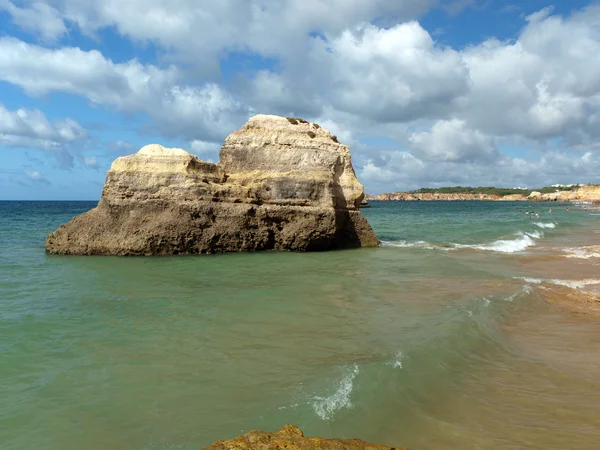Części malowniczej plaży praia de Rocha — Zdjęcie stockowe