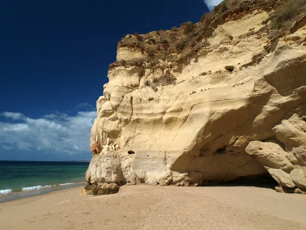 Een deel van het idyllische strand van praia de rocha — Stockfoto