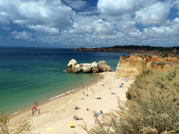Playa de Praia da Rocha en Portimao, Algarve, Portugal —  Fotos de Stock