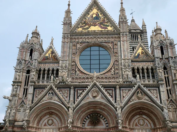 Sienne - Duomo La façade ouest — Photo