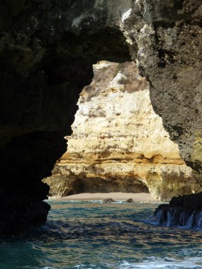 Lagos ve Cap Vincent arasındaki Resimli Algarve Sahili