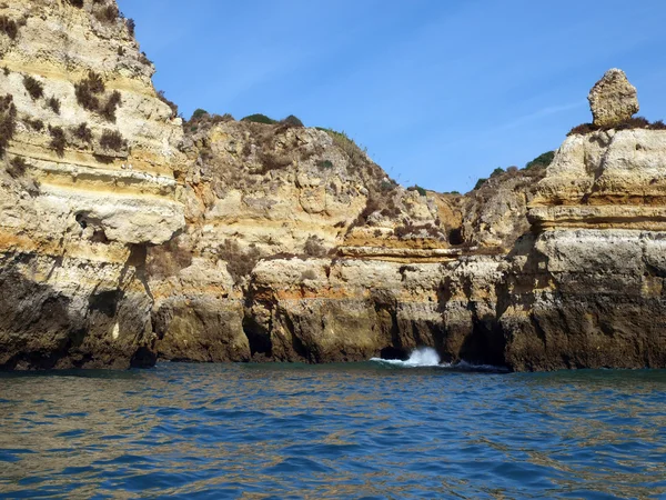 Γραφική ακτή Algarve μεταξύ Λάγος και το Cap Vincent — Φωτογραφία Αρχείου