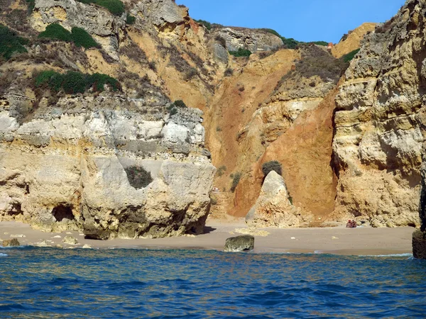 ラゴスとキャップ・ヴィンセントの間の絵のようなアルガルヴェ海岸 — ストック写真