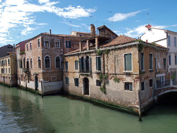 Venice - peaceful and charming district of Dorsoduro