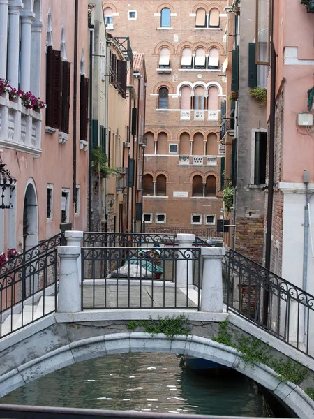 Venedig - fridfullt och charmigt område i San Marco — Stockfoto