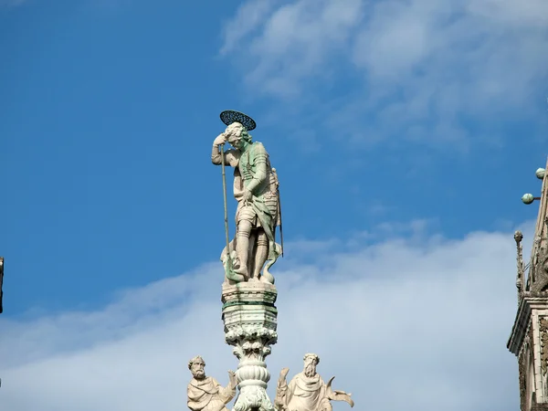 베니스-대성당의 위 정면에서 좋은 건축 정보 — 스톡 사진