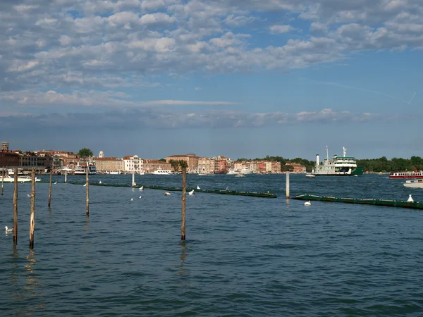 Venecia - Exquisitos edificios antiguos a lo largo del Canal de San Marco — Foto de Stock