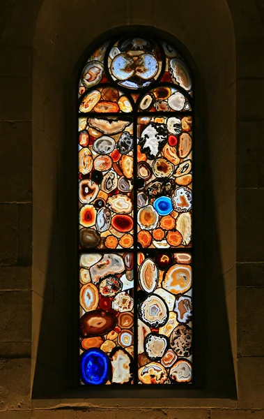 格罗斯 (苏黎世，瑞士的彩绘玻璃窗口). — 图库照片