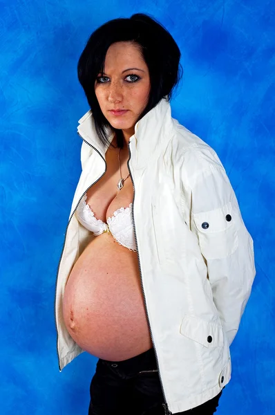 Vrouw in zwangerschap — Stockfoto