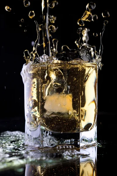 Vaso de whisky . —  Fotos de Stock