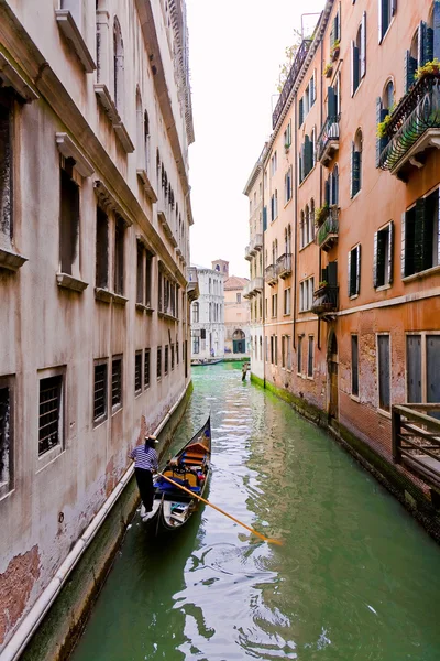 Italy Venice 精致仿古建筑物沿运河的明信片 — 图库照片