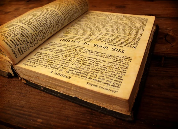 Heliga Bibeln — Stockfoto