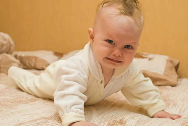 Bebé llora — Foto de Stock