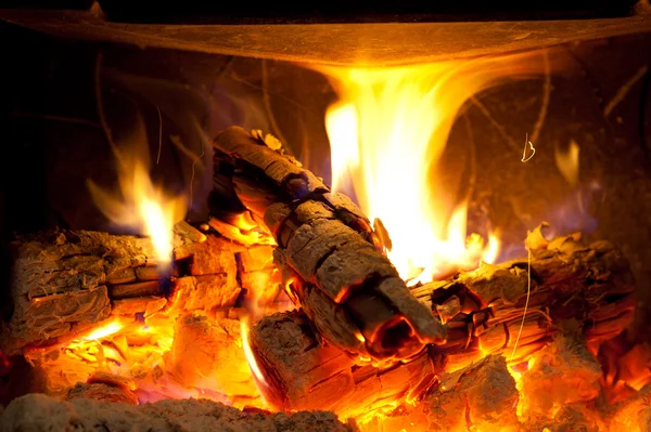 Burning Logs Cosy Living Room Chimeney — Stock Photo, Image