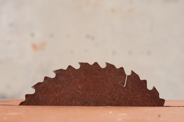 Old Circular Saw Blade Rusty Work Bench — Stock Photo, Image