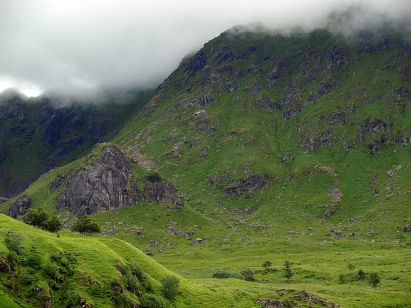 stock image Norwegian scenery-mountains in the fog