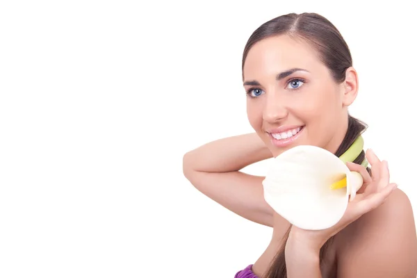 Sorrindo Mulher Posando Com Florida Isolado Branco — Fotografia de Stock