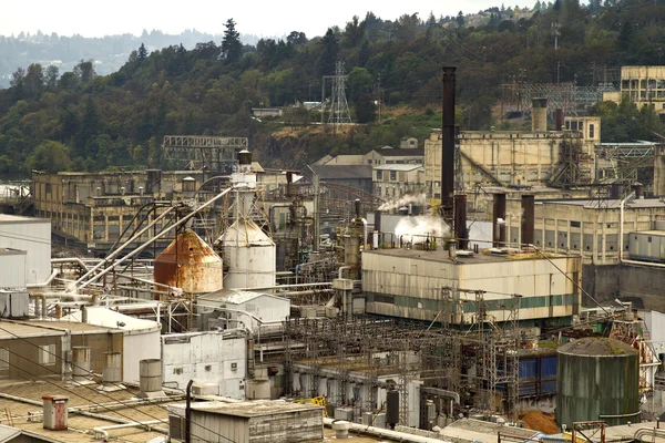 Industrial Area along Willamette River — Stock Photo, Image