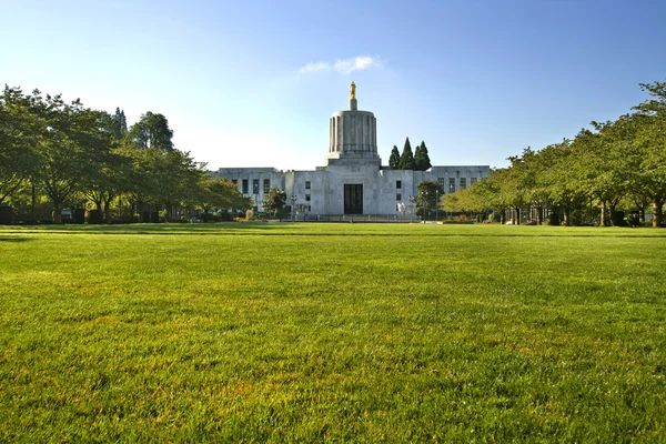 Здание Капитолия штата Орегон 2 — стоковое фото