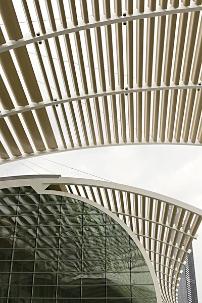 Arkitektoniska Tak Struktur Shopping Center Byggnaden Perspektiv — Stockfoto