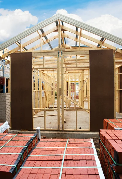 Yeni ev inşaatı çerçevesi — Stok fotoğraf