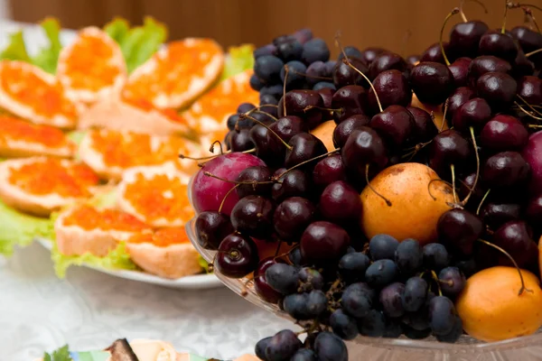 Frutas de todos os tipos — Fotografia de Stock