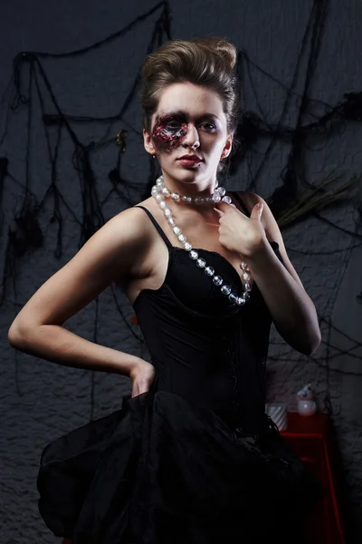 Burnt glamorous girl, Halloween party — Stock Photo, Image