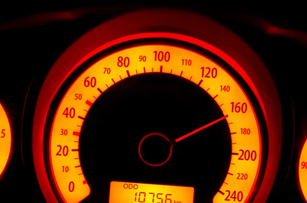 Prędkość na prędkościomierz — Zdjęcie stockowe