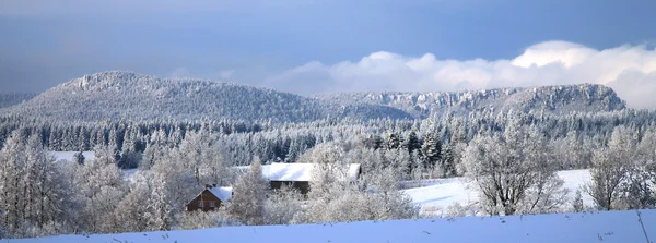 Tavola Invernale Gamma Montagna Paesaggio Vicino Piccolo Pittoresco Villaggio Pasterka — Foto Stock