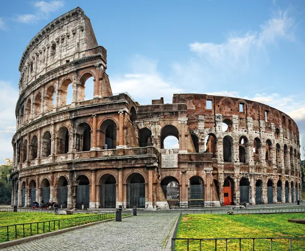 Vstup Kolosea Slavný Starověký Amfiteátr Římě — Stock fotografie