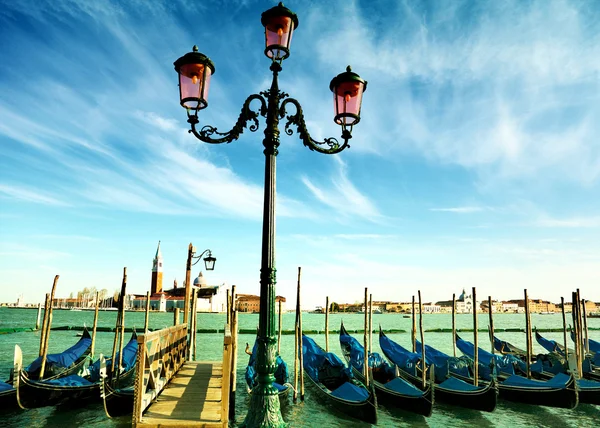 Gôndolas no Grande Canal, Veneza . — Fotografia de Stock