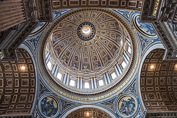 Bazilika svatého Petra, Vatikán — Stock fotografie