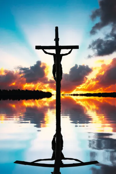 Распятие Иисуса Христа на кресте — стоковое фото