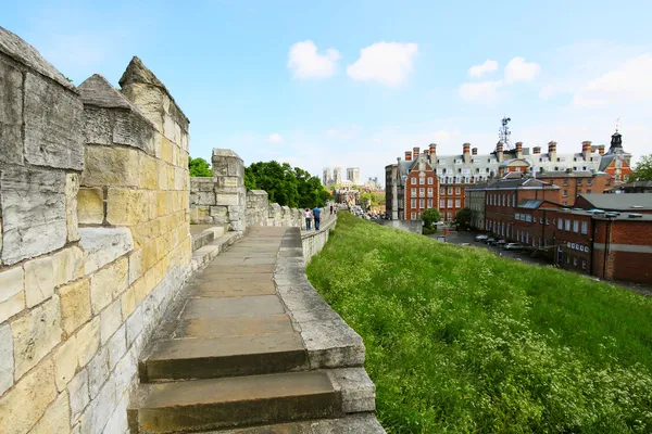 Městské hradby v Yorku, Velká Británie — Stock fotografie