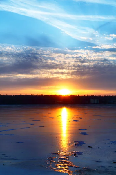 Západ Slunce Zimě Jezero — Stock fotografie