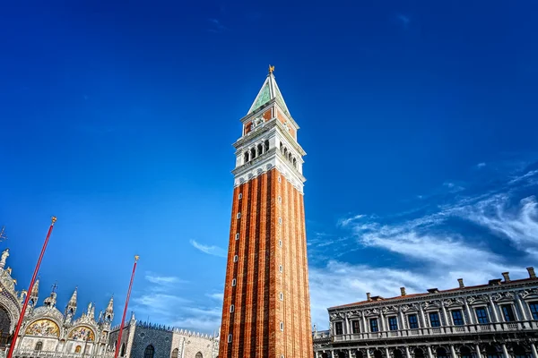 Zvonice v Benátkách — Stock fotografie