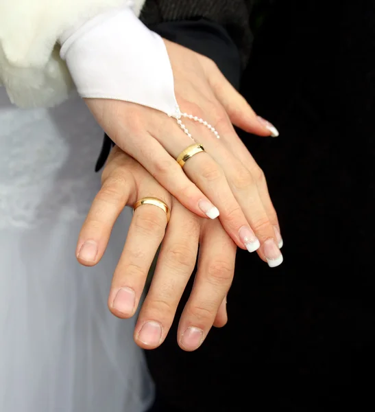 Matrimonio coppia mani — Foto Stock
