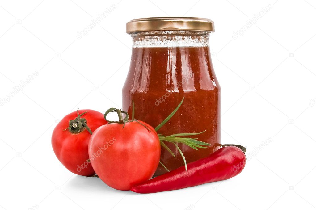 Tomato ketchup with pepper and tarragon
