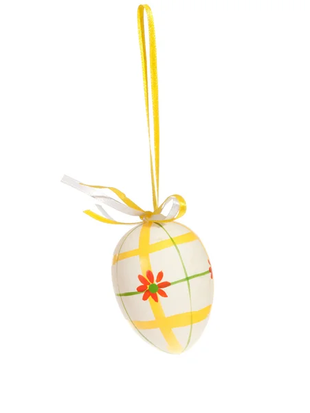 Maloval barevné velikonoční vajíčko — Stock fotografie