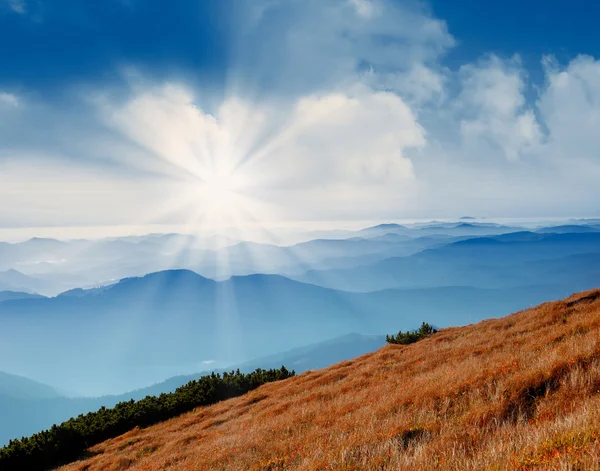Літній Пейзаж Горах Хмарним Небом — стокове фото