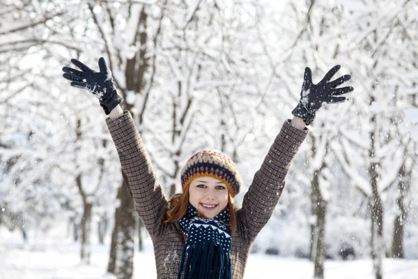 Beautiful Young Red Haired Woman Winter Park — Stock Photo, Image
