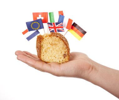 el tutmak bazı Avrupa bayrakları ile pasta.