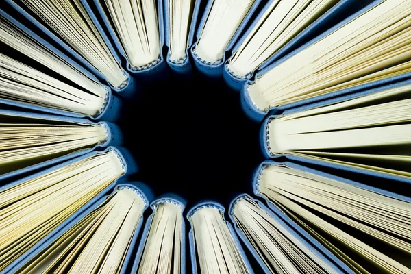Πληρεσ Φόντο Την Ομάδα Των Μπλε Βιβλία Οργανώνονται Κύκλο — Φωτογραφία Αρχείου